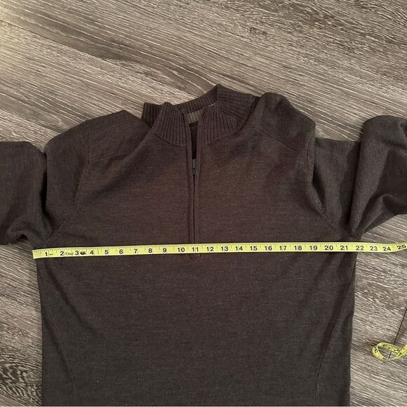 Smartwool Men’s 1/4 zip - Picture 5 of 9